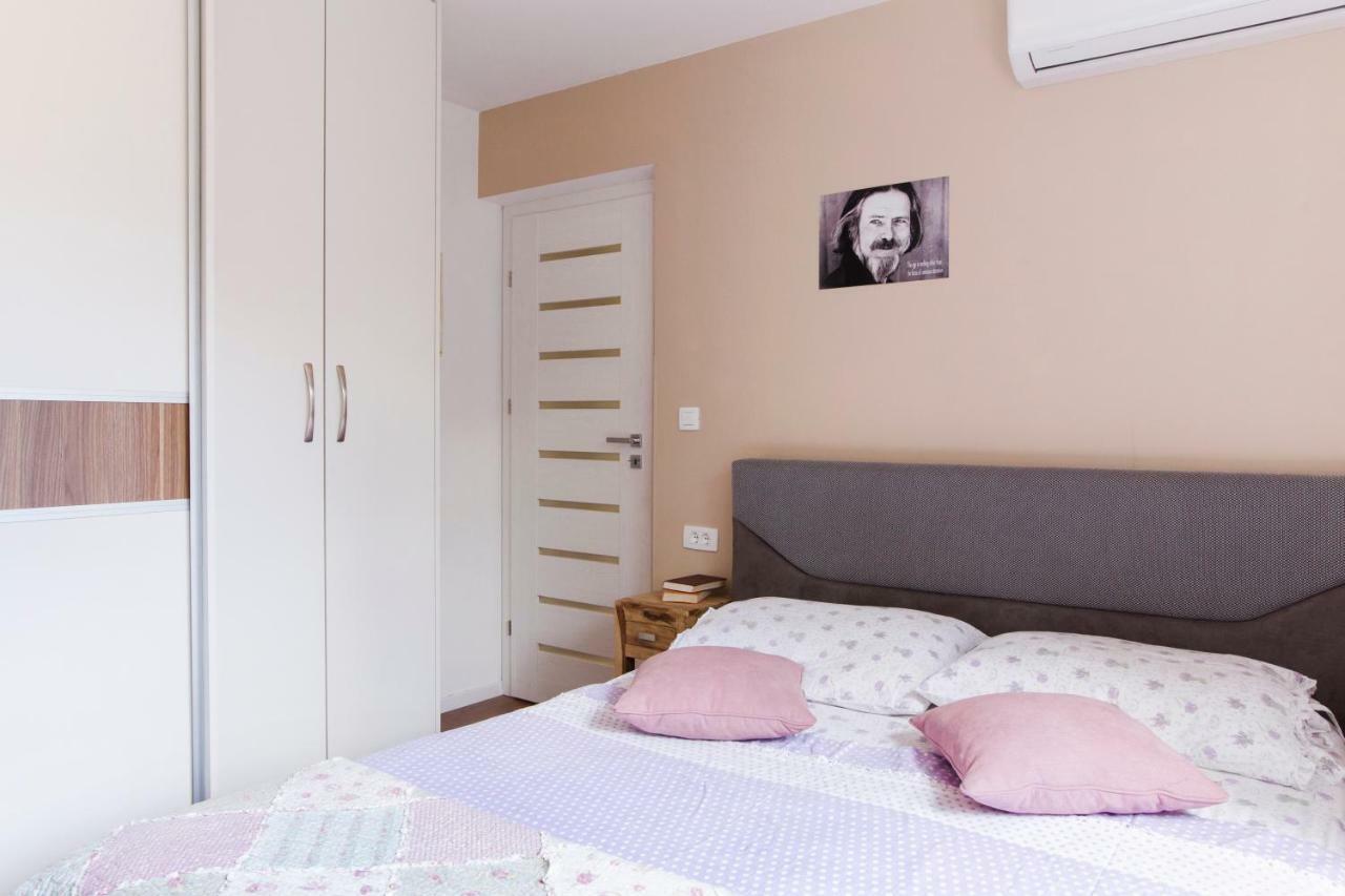 New Modern Apartment Near A Beach In Center Split Exteriör bild