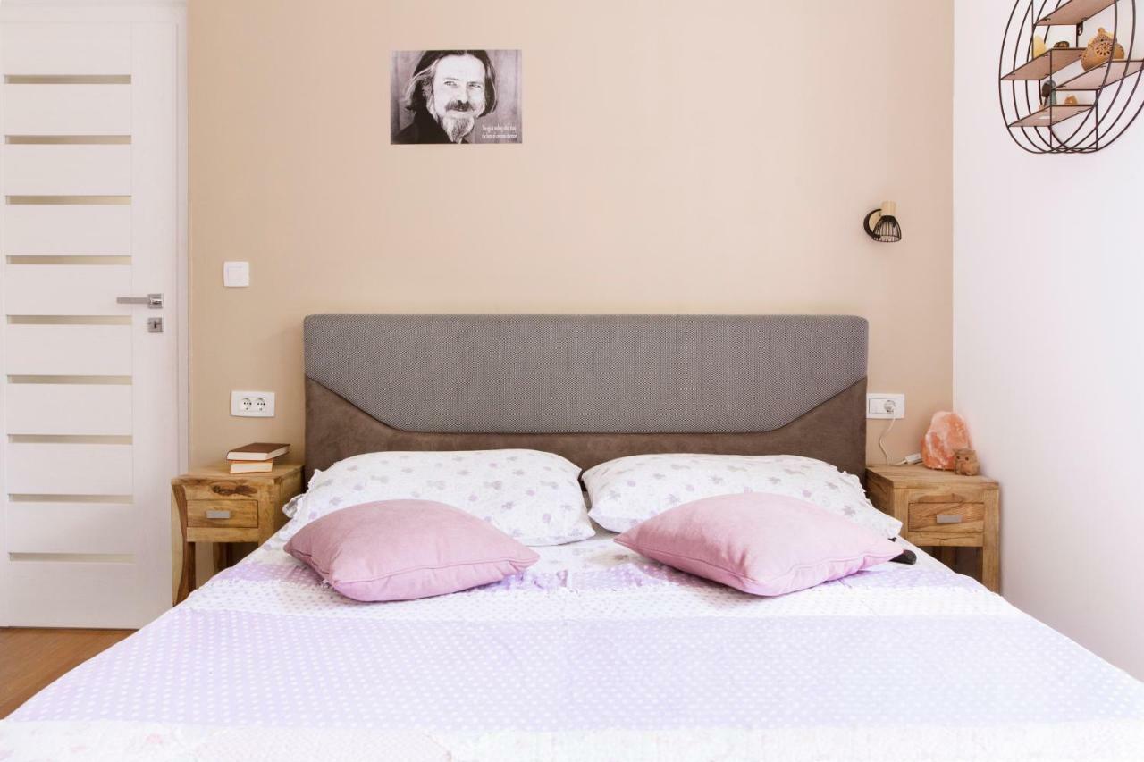 New Modern Apartment Near A Beach In Center Split Exteriör bild